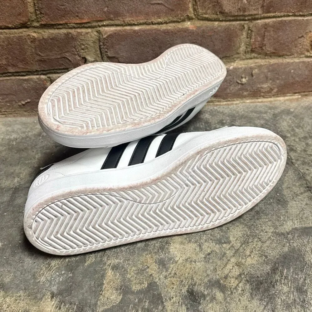 Adidas Women’s GRAND COURT 2.0 Sneakers Tennis Shoes Size 10